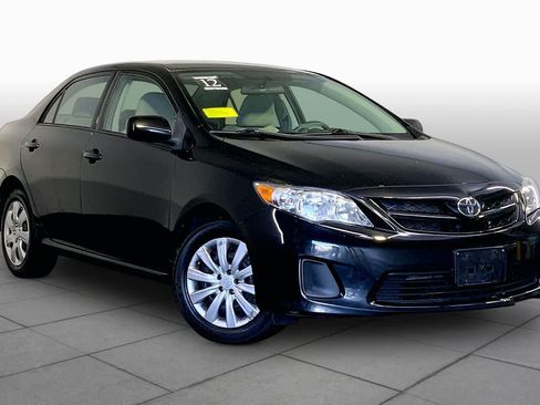 Used 2012 Toyota Corolla LE FWD image 2