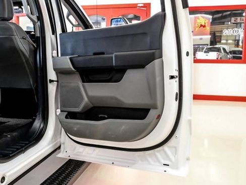 Used 2025 Ford F350 XL w/ FX4 Off-Road Package image 40