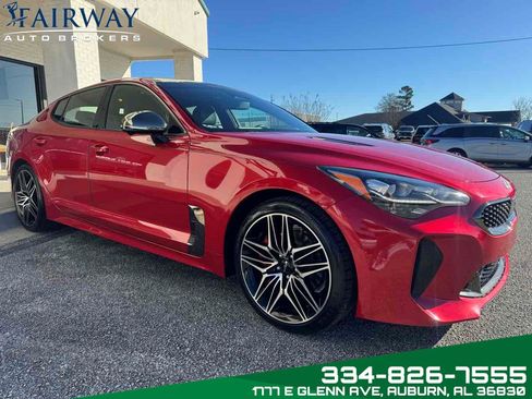 Used 2022 Kia Stinger GT2 image 4