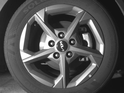 Used 2025 Kia K4 LXS image 13