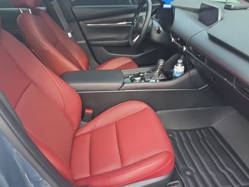 Used 2023 MAZDA MAZDA3 s image 22