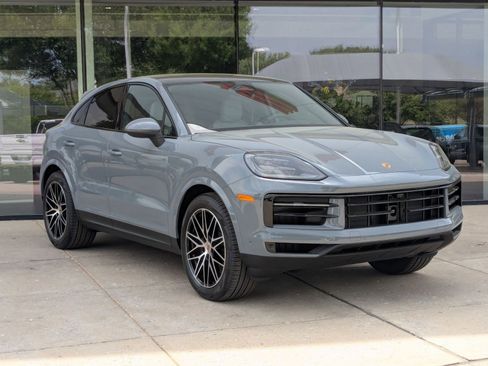 New 2026 Porsche Cayenne Coupe AWD/4WD image 7