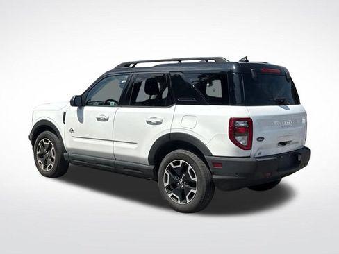 Used 2023 Ford Bronco Sport Outer Banks w/ Tech Package AWD/4WD image 3