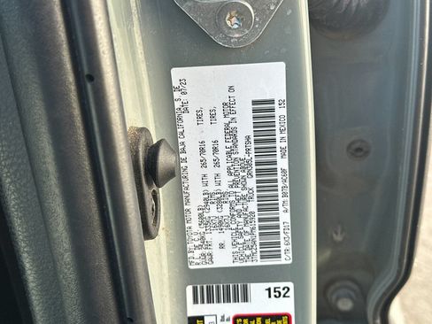 Used 2023 Toyota Tacoma TRD Off-Road AWD/4WD image 32