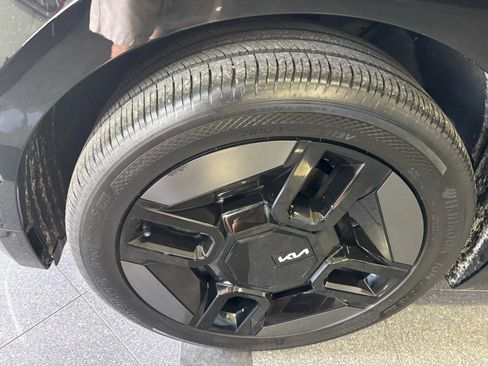 Used 2024 Kia EV9 GT-Line image 28