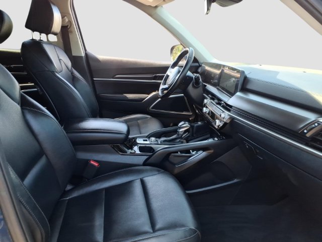 Used 2023 Kia Telluride S AWD/4WD image 17