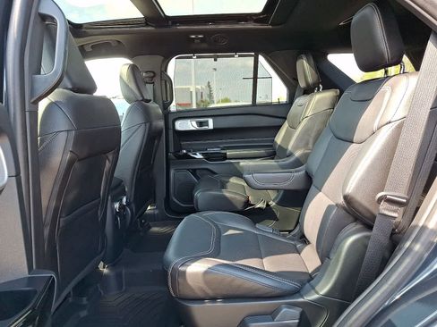 Used 2022 Ford Explorer ST w/ Equipment Group 401A AWD/4WD image 11