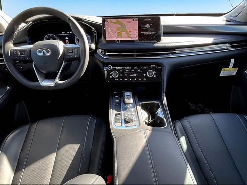 Used 2025 INFINITI QX60 Luxe w/ Vision Package image 16