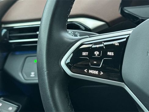 Used 2023 Volkswagen ID.4 Pro image 28