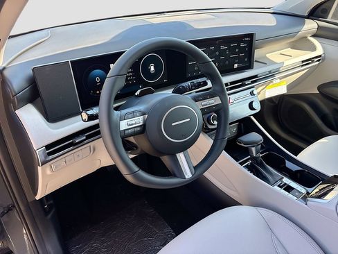 New 2026 Hyundai Tucson SEL image 9