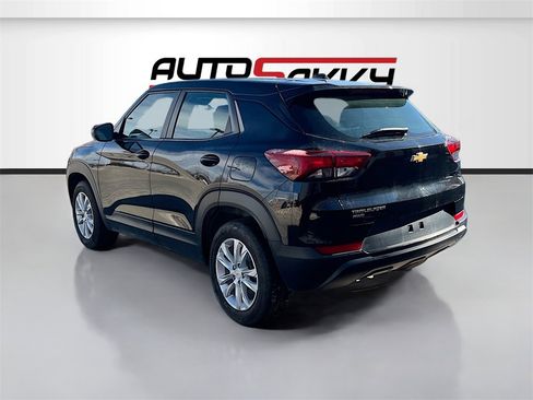 Used 2023 Chevrolet TrailBlazer LS image 5