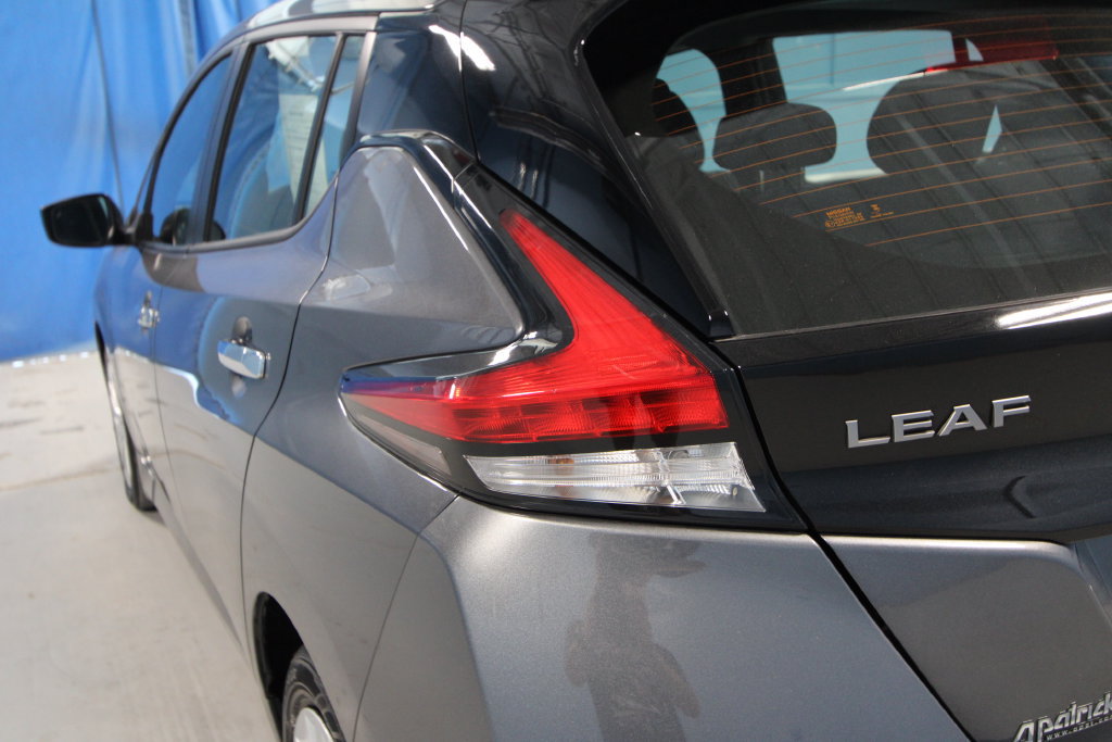 Used 2025 Nissan Leaf S FWD image 36