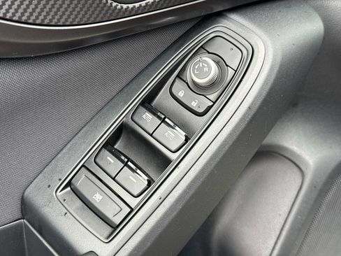 Used 2023 Subaru Crosstrek 2.0i Premium w/ Special Edition image 16