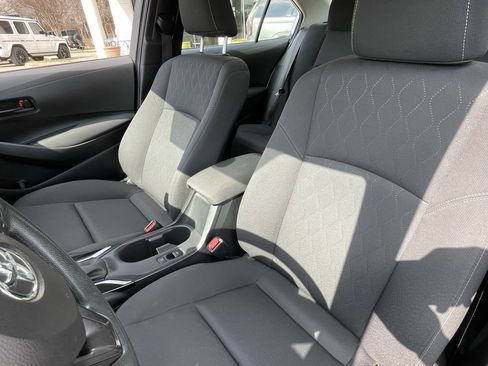 Used 2024 Toyota Corolla LE image 21