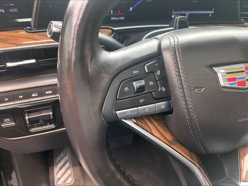 Used 2023 Cadillac Escalade Sport Platinum w/ LPO, ONYX Package image 24