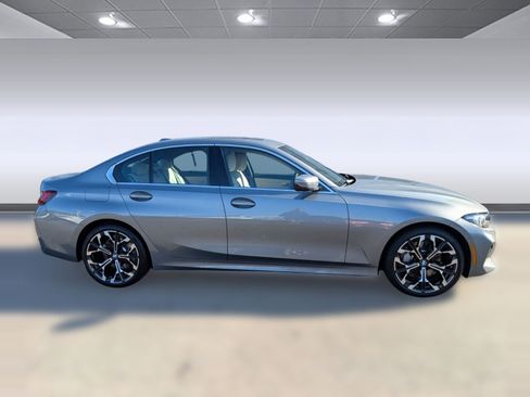 Used 2025 BMW 330i xDrive Sedan w/ Premium Package image 8