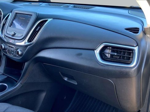 Used 2020 Chevrolet Equinox LT FWD image 19