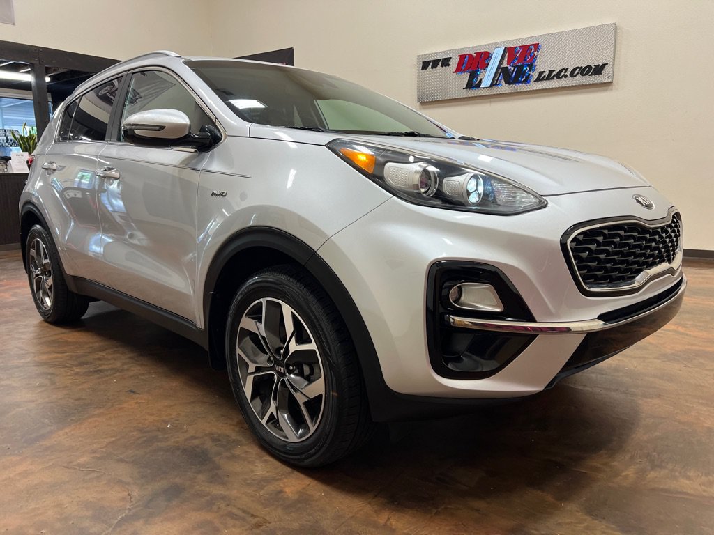 Used 2020 Kia Sportage EX AWD/4WD image 3