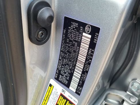 Used 2023 Toyota Camry LE AWD/4WD image 28