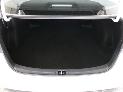 Used 2025 Toyota Corolla SE FWD image 28