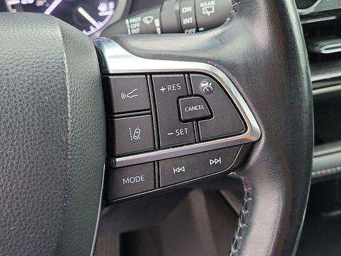Used 2021 Toyota Highlander XLE FWD image 31