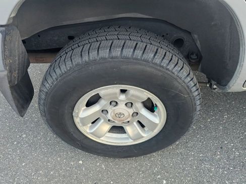 Used 2002 Toyota 4Runner SR5 RWD image 20