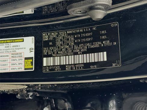 Used 2025 Toyota Corolla Cross LE image 29