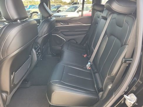 New 2026 Jeep Grand Cherokee Limited w/ Limited Altitude Package image 6