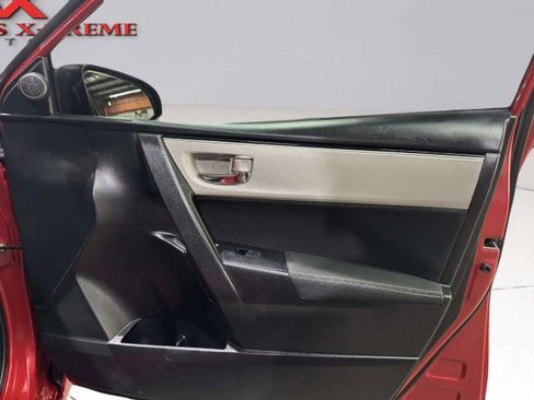 Used 2019 Toyota Corolla LE image 34