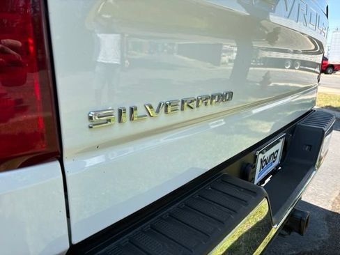Used 2021 Chevrolet Silverado 1500 LT w/ Work Truck Package AWD/4WD image 6