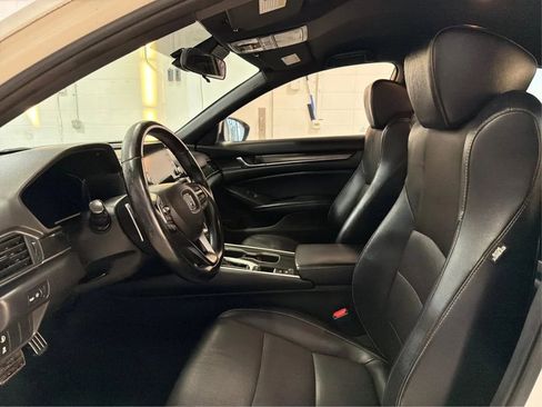 Used 2018 Honda Accord Sport image 9