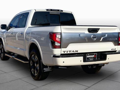 Used 2022 Nissan Titan Platinum Reserve w/ Moonroof Package AWD/4WD image 12