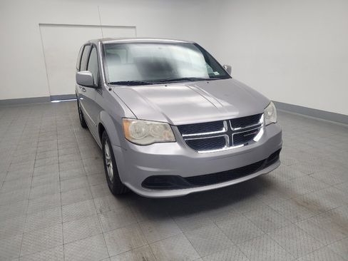 Used 2016 Dodge Grand Caravan SE image 14