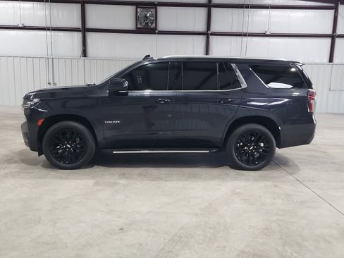 Used 2023 Chevrolet Tahoe LT w/ Luxury Package image 2