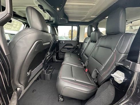 New 2026 Jeep Wrangler Unlimited Rubicon w/ Xtreme 35 Tire Package image 19