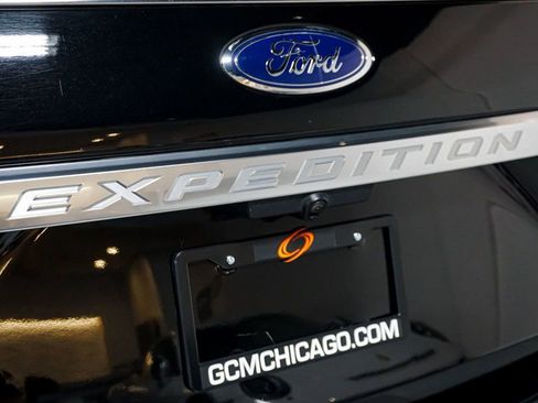 Used 2019 Ford Expedition Platinum image 44