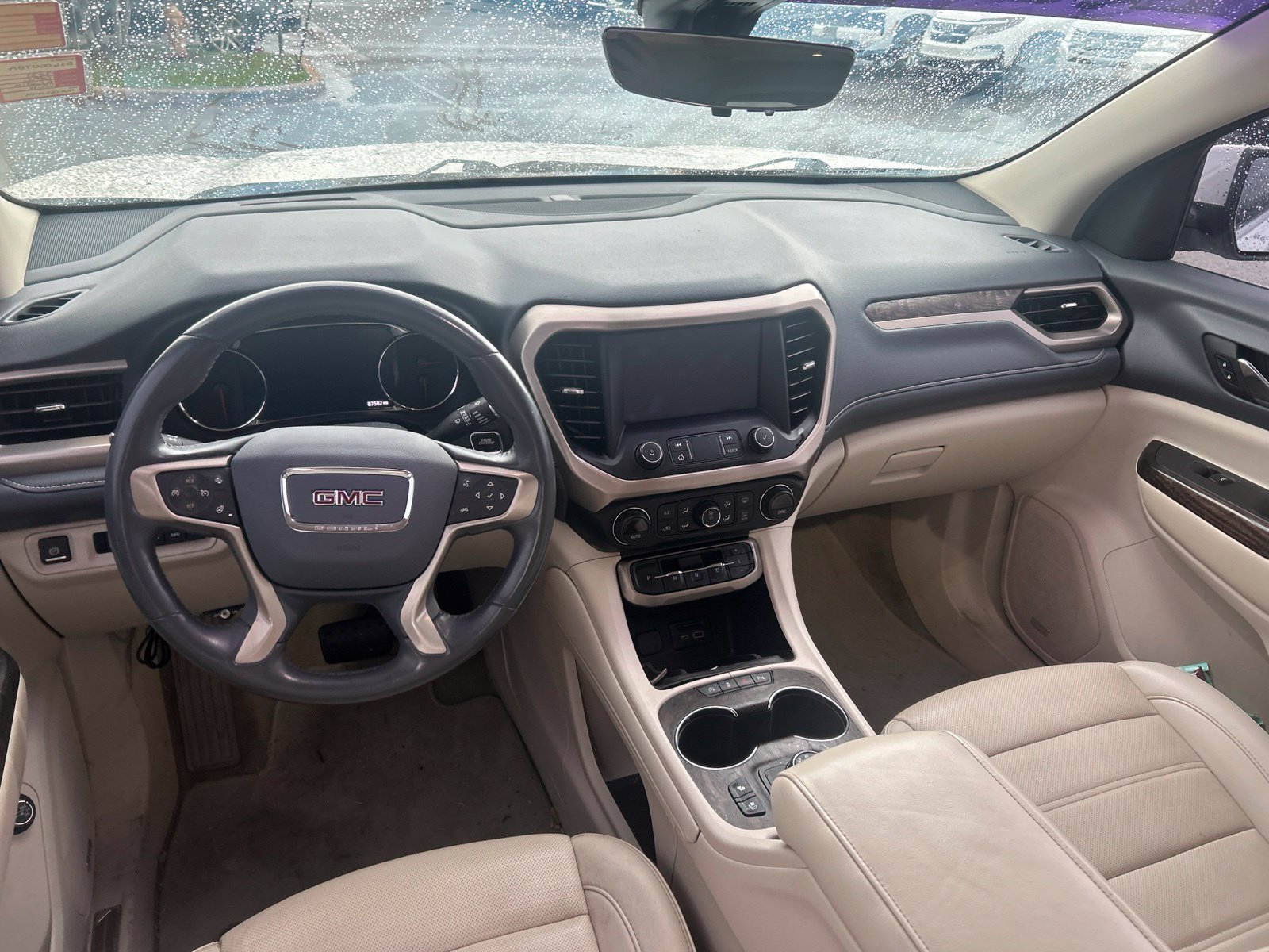 Used 2021 GMC Acadia Denali w/ Denali Technology Package FWD image 12