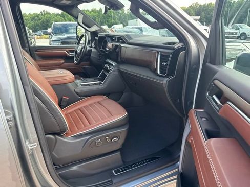 Used 2024 GMC Sierra 2500 Denali Ultimate AWD/4WD image 22