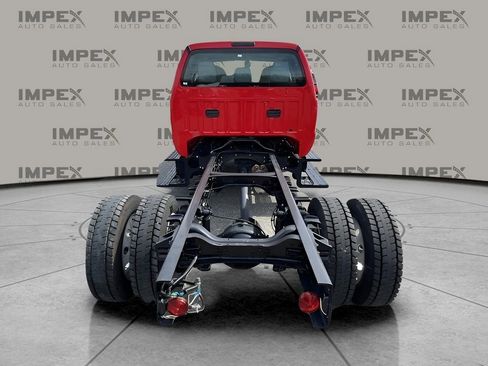 Used 2021 Ford F650 2WD Crew Cab Super Duty image 19