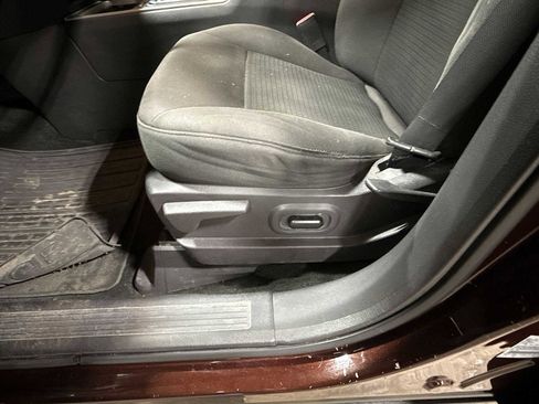 Used 2010 Ford Edge SEL image 23