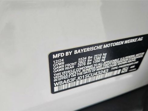 Used 2025 BMW 540i xDrive image 65