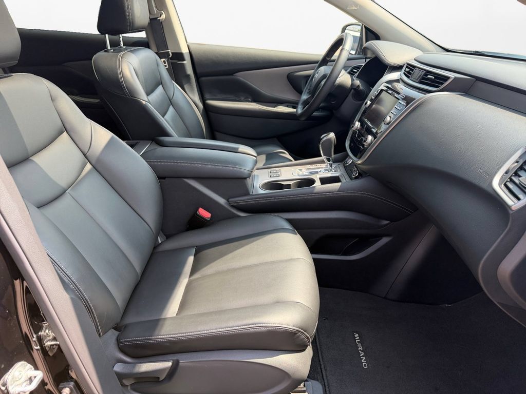 Used 2024 Nissan Murano SV AWD/4WD image 10