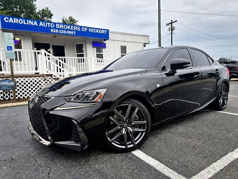Used 2019 Lexus IS 300 RWD image 2