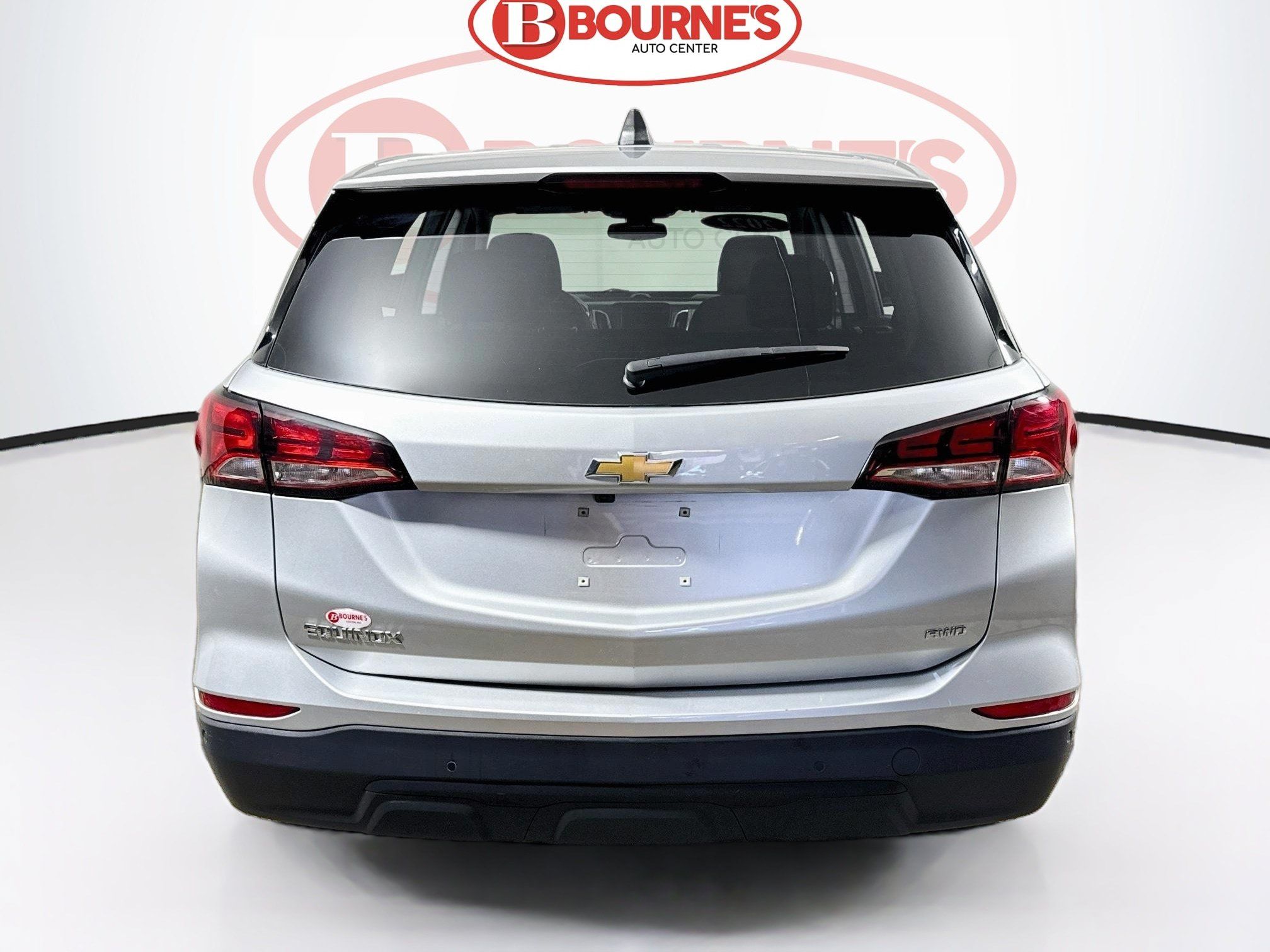 Used 2022 Chevrolet Equinox LS w/ LPO, Floor Liner Package AWD/4WD image 7