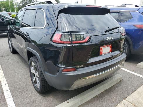 Used 2020 Jeep Cherokee Limited FWD image 7