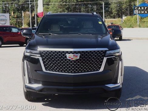 Used 2023 Cadillac Escalade Premium Luxury w/ Performance Package image 2