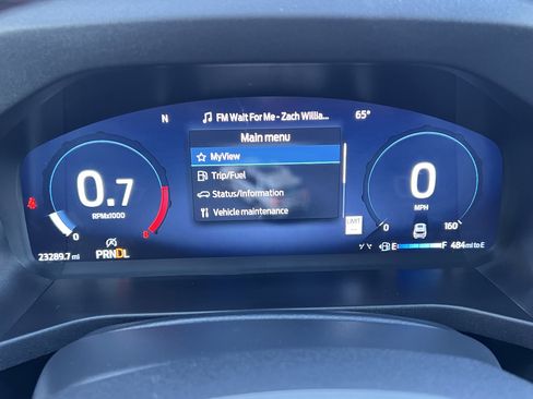 Used 2025 Ford Explorer Active AWD/4WD image 39