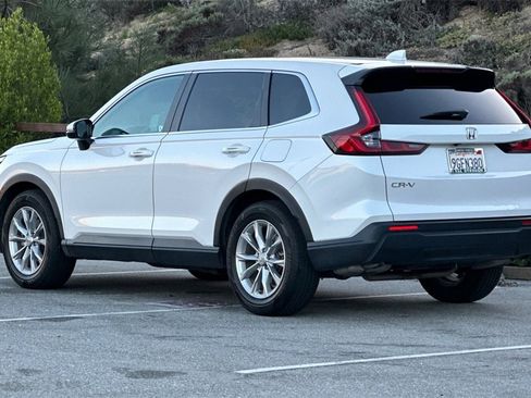 Used 2023 Honda CR-V EX image 5