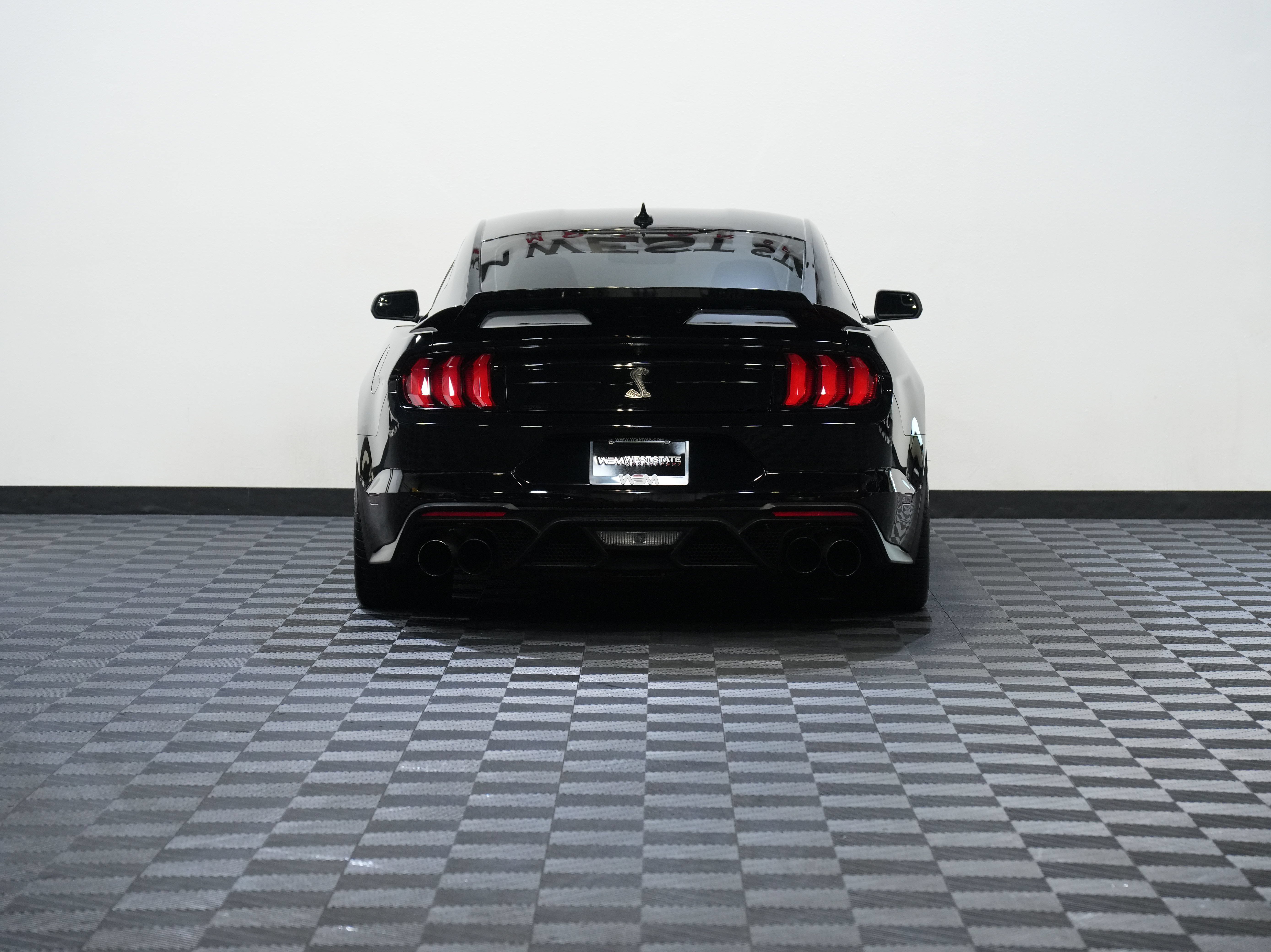 Used 2021 Ford Mustang Shelby GT500 RWD image 7