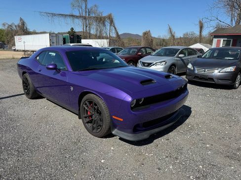 Used 2023 Dodge Challenger SRT Hellcat w/ Driver Convenience Group image 6